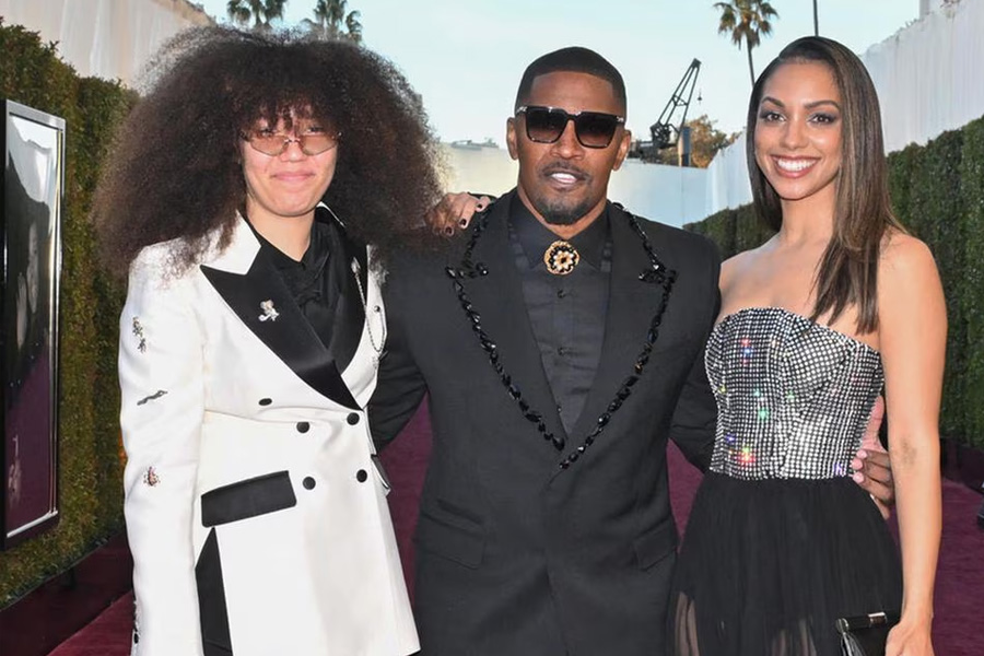 Jaimie Foxx: A Vivid Look at His Life, Career, and Family Circle 2 jaimie